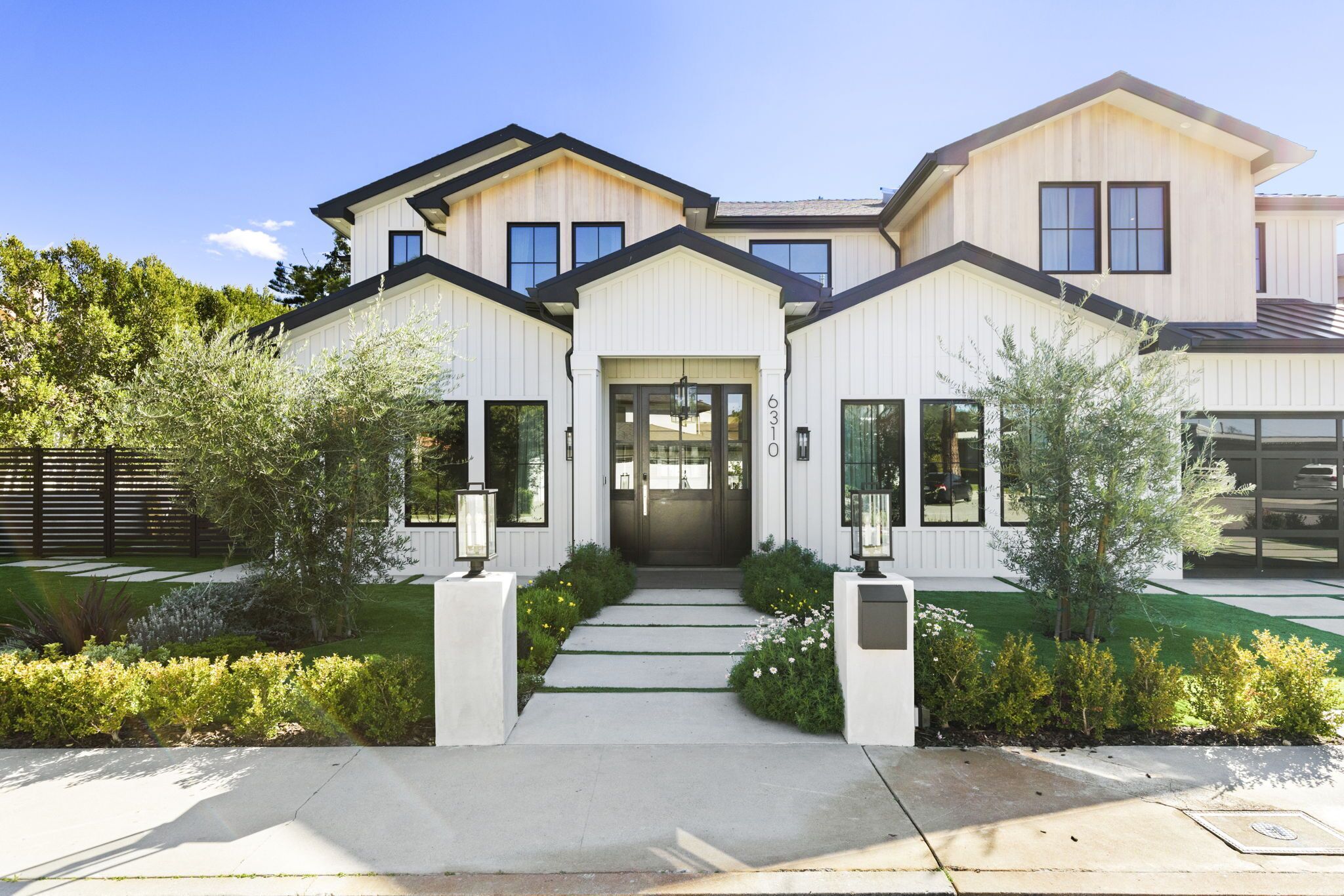 Exclusive Private Home w/Pool & Spa + Home Theatre