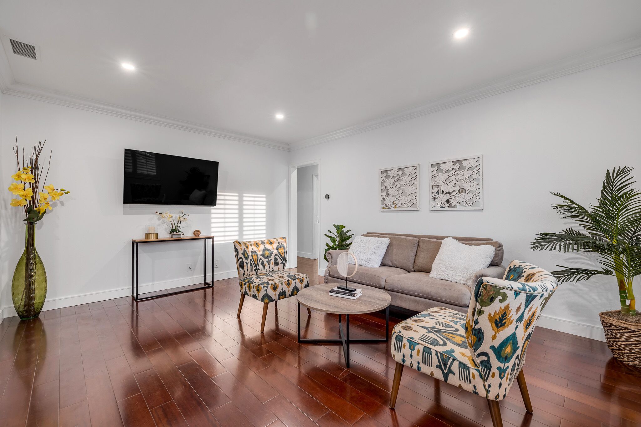 Private Elegant 2 Bedroom Home 