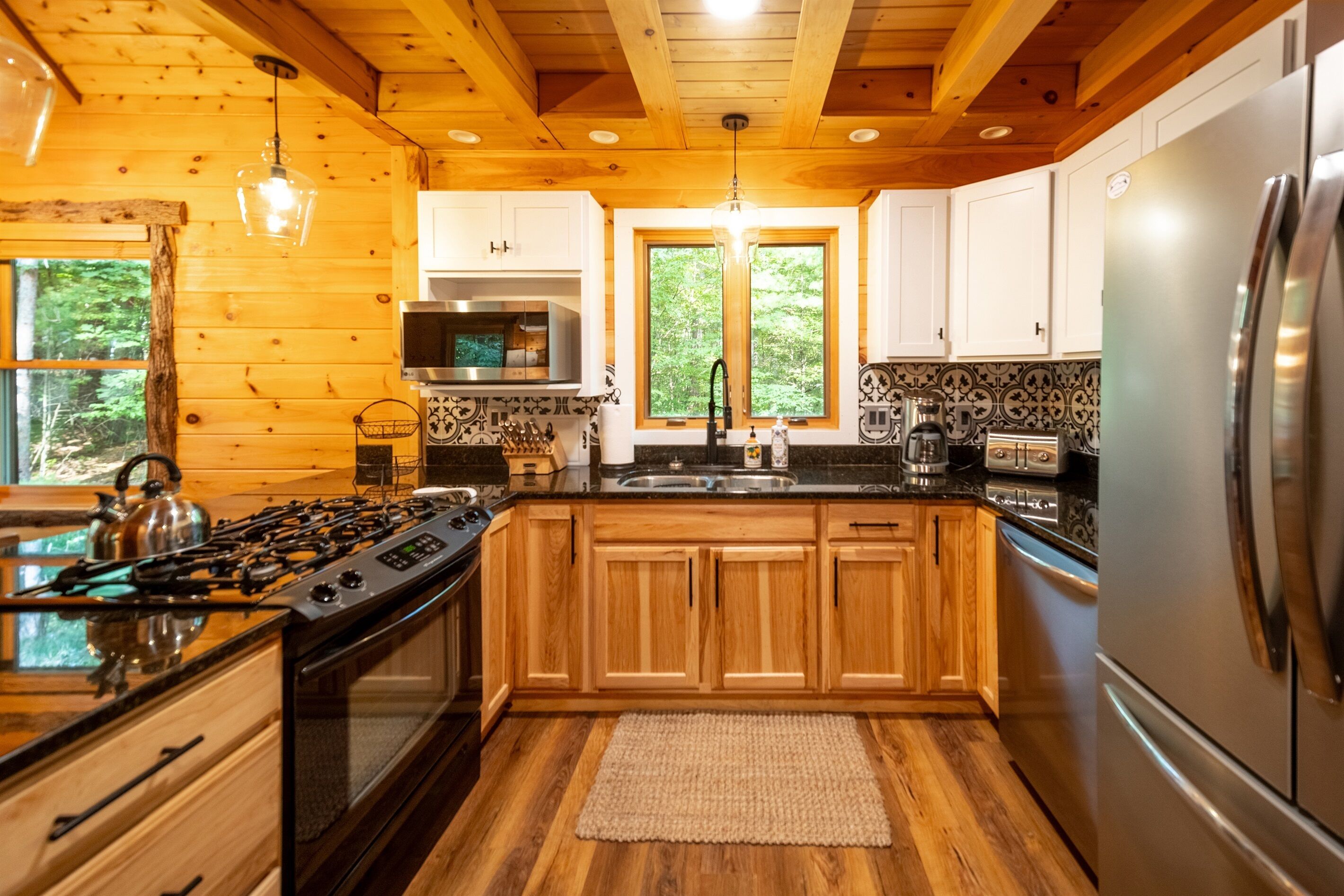 Luxury Cabin, Hot Tub, Near Whiteface, Lake Placid: ADKMC