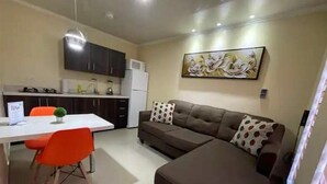 Unclassified image, 5 of 37, button - Arupar Apartment (PARADERA)