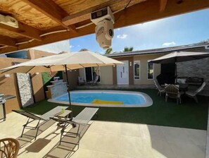 屋外ダイニングエリア