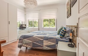 3 chambres, Wi-Fi gratuit, draps fournis
