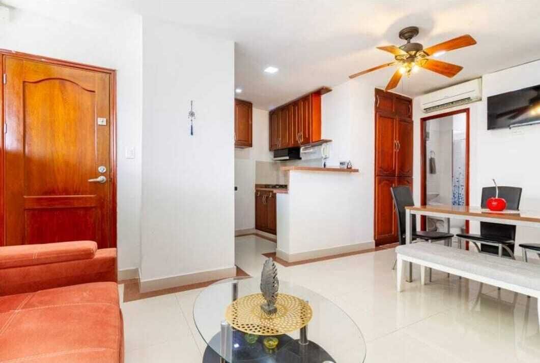 Comodo Apartamento CON Salida A Playa