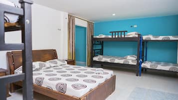 7 chambres, accès Internet, draps fournis