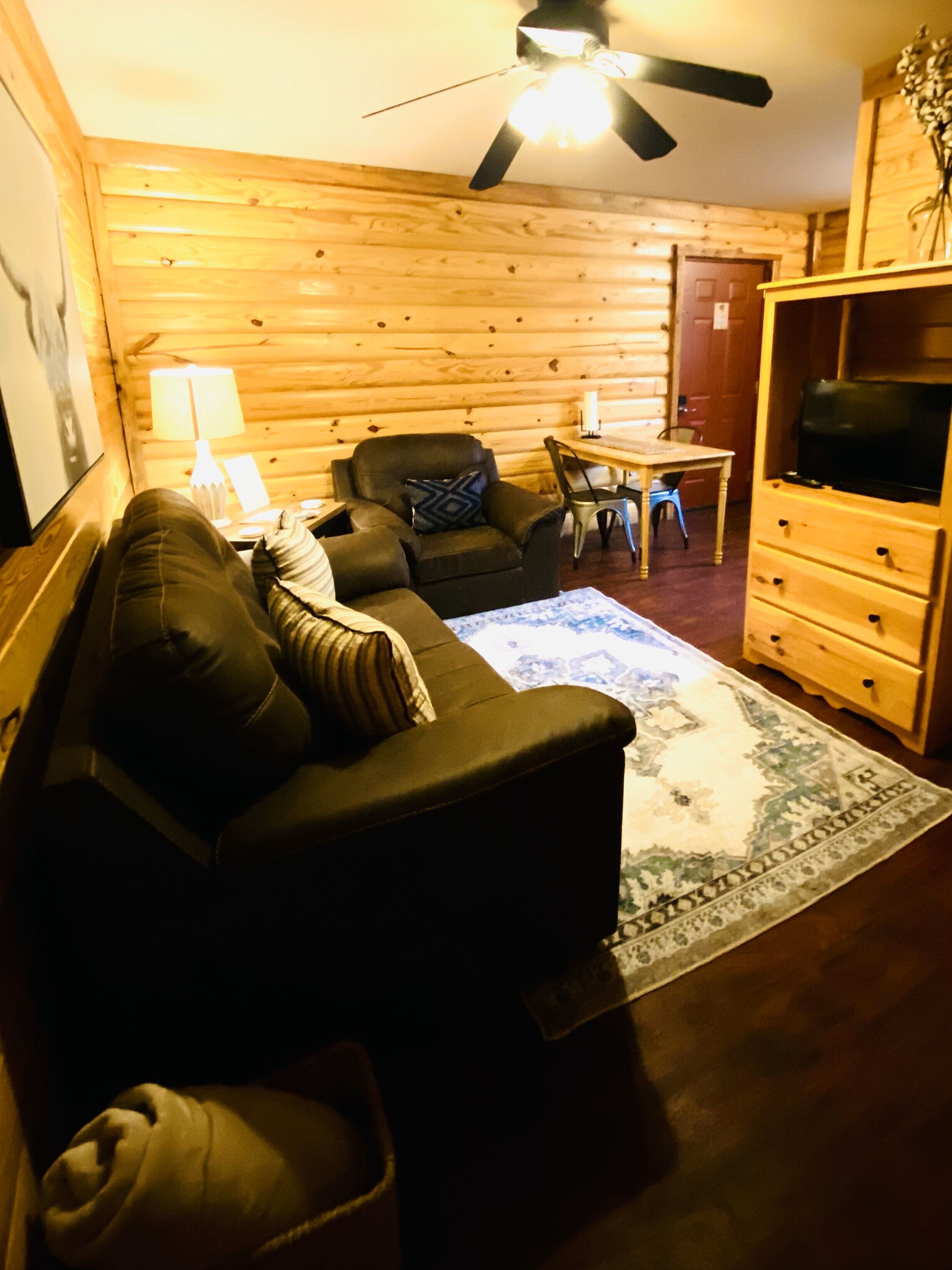 Cozy Cabin, Jacuzzi Tub, Kitchenette, Mountain View, ATV access to trails