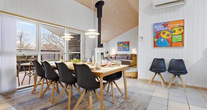Stunning home in Strandby with WiFi
