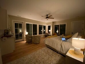 Bügeleisen/Bügelbrett, Reisekinderbett, WLAN, Bettwäsche