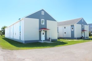 Front of property - Mynarski House (Portage La Prairie)