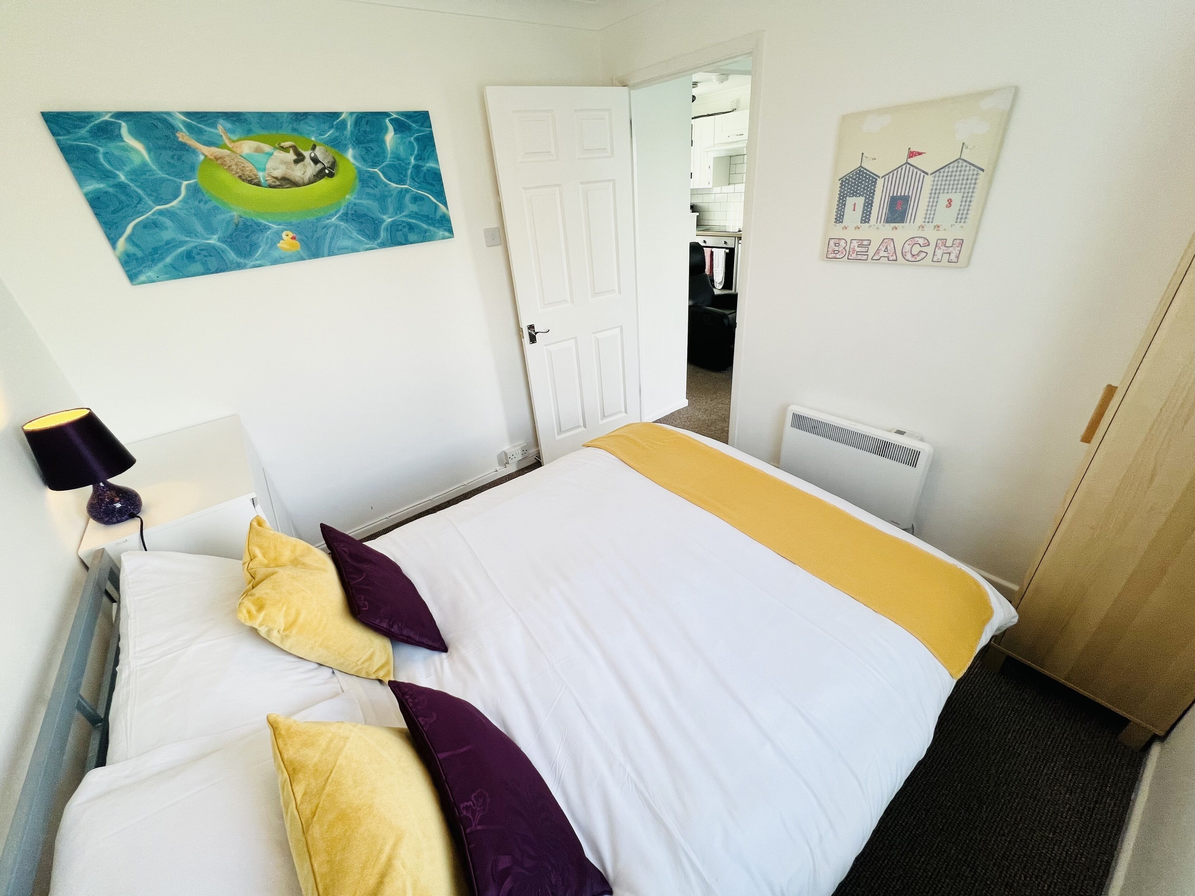 2 間睡房、熨斗/熨衫板、床單