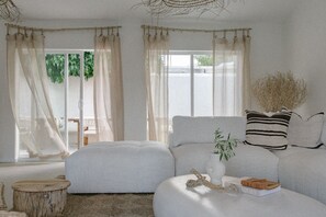 Lobby-Lounge