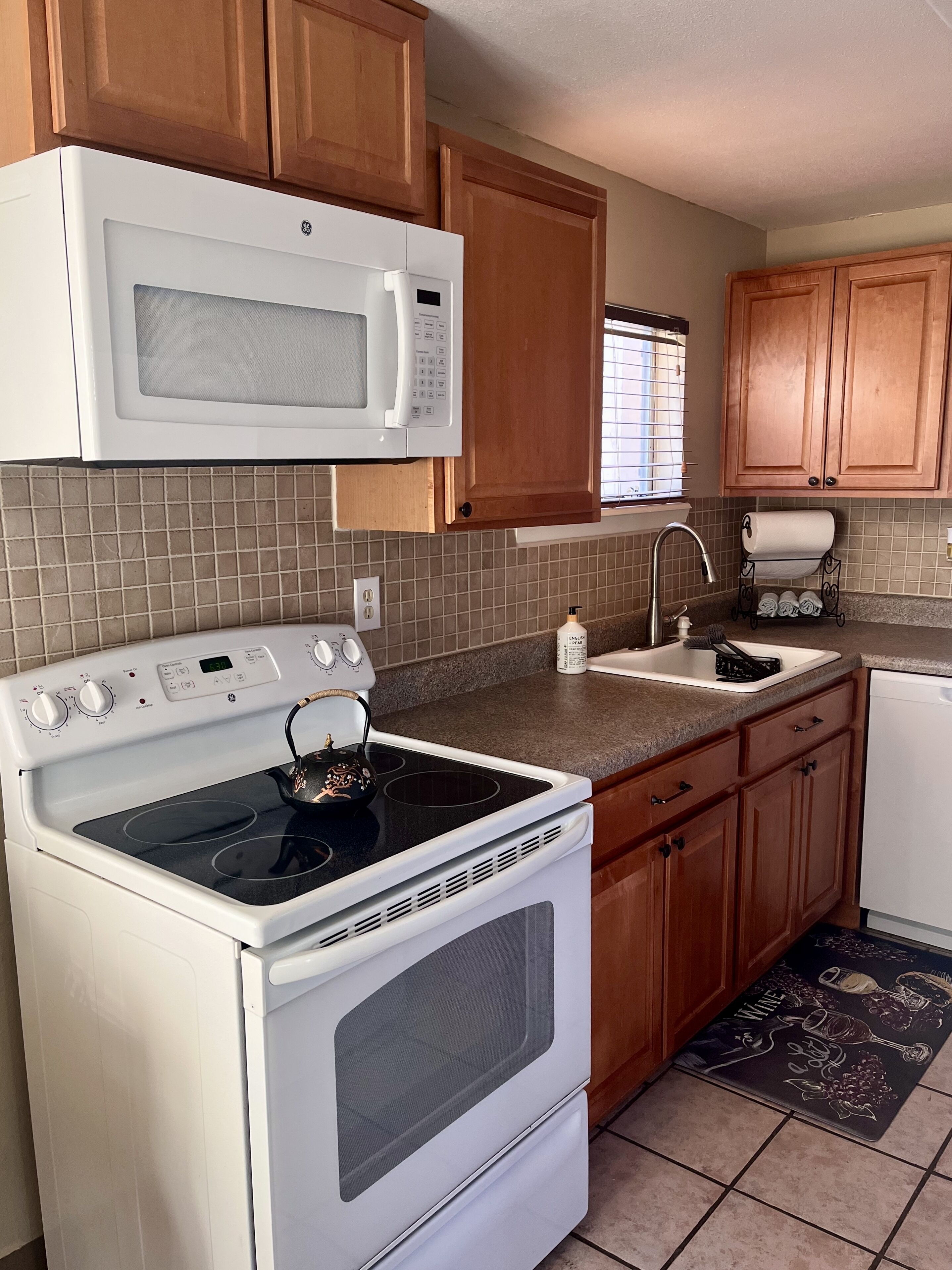 Lil Cottage on Emory Quiet Neighborhood Upper Valley El Paso