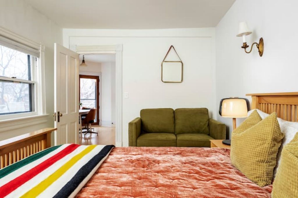 Mountainside Downtown Mansion