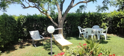 Apartment TRAMONTO in the countryside of Bolgheri