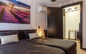 3 slaapkamers, reisbedje, gratis wifi, beddengoed