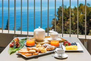 Luxury Condo, 2 Bedrooms, Terrace, Sea Facing | Terrace/patio - Belduomo (Taormina)