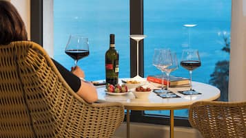Luxury Condo, 2 Bedrooms, Terrace, Sea Facing | Living area | 43-inch flat-screen TV with digital channels, TV