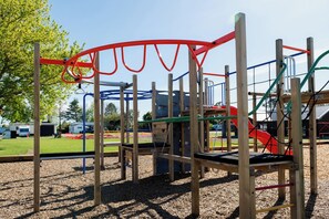 Children's play area - outdoor - Havelock North Holiday Park  (Havelock North)