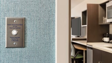 Studio, 2 grands lits, accessible aux personnes à mobilité réduite (Hearing) | Accès à Internet câblé (inclus)