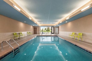 Indendørs pool