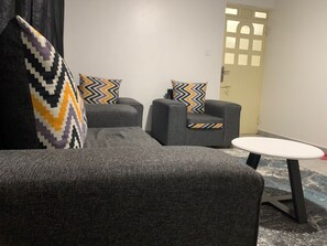 TV - 1 BEDROOM, Kawamu, Ruiru (Ruiru)