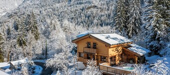 Chalet Choquette - secluded family break for 7 with spa - OVO Network