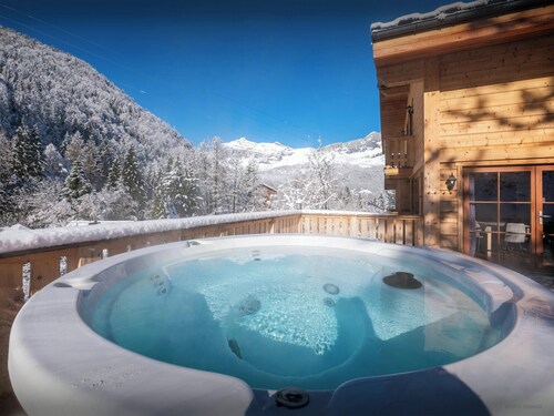 Chalet Choquette - secluded family break for 7 with spa - OVO Network
