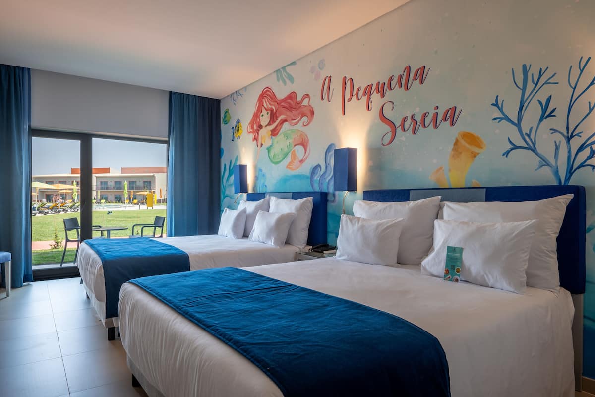 In-room safe, desk, free WiFi, bed sheets