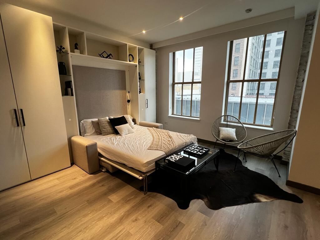 Modern Studio Unit Newark