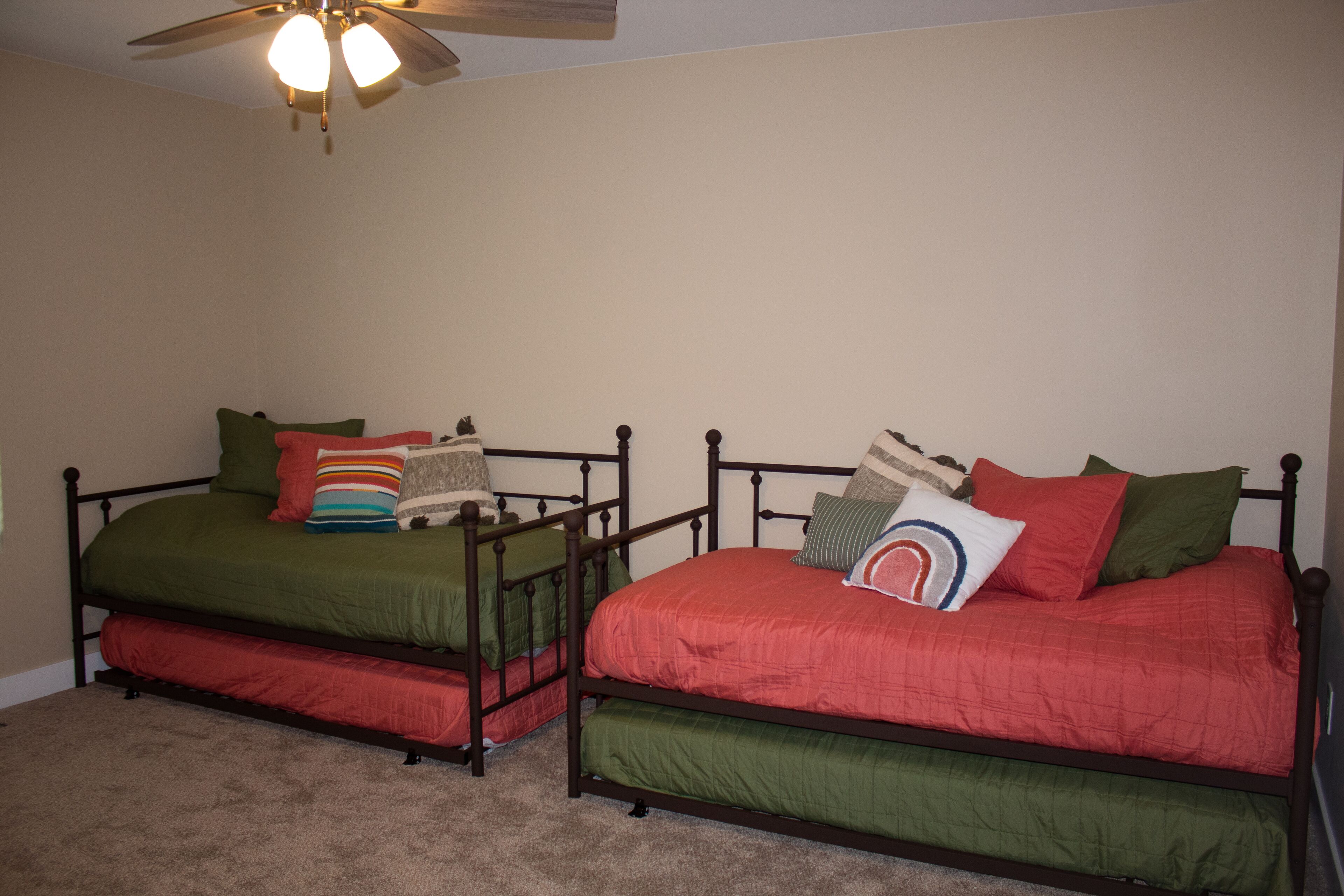 Blue Stone #1 1 mile from HWY 75. 10 minutes from the ARK Encounter