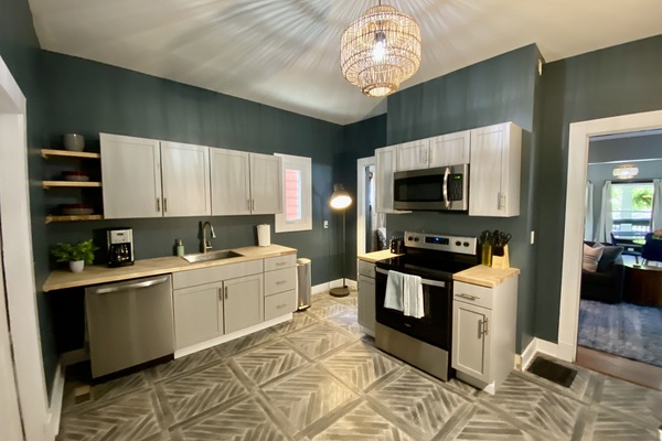 Refrigerador, microondas, horno, placa de cocina