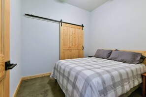3 chambres, lit de bébé portatif, accès au Wi-Fi (inclus)