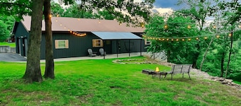 Lakefront Retreat w/Views, Fire Pit & 2 Acres