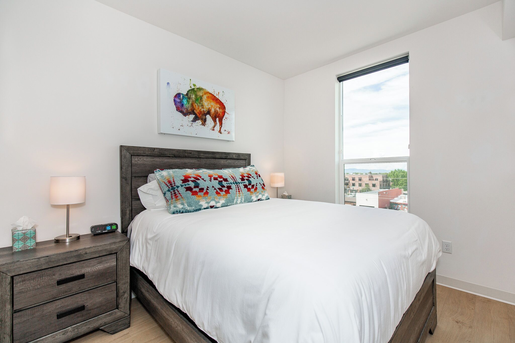 2 bedrooms, desk, iron/ironing board, travel cot