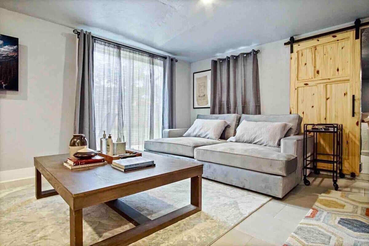 Hidden Gem Romantic Studio