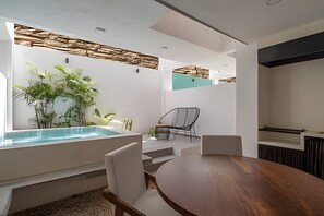 شقة بتجهيزات أساسية | تناول الطعام