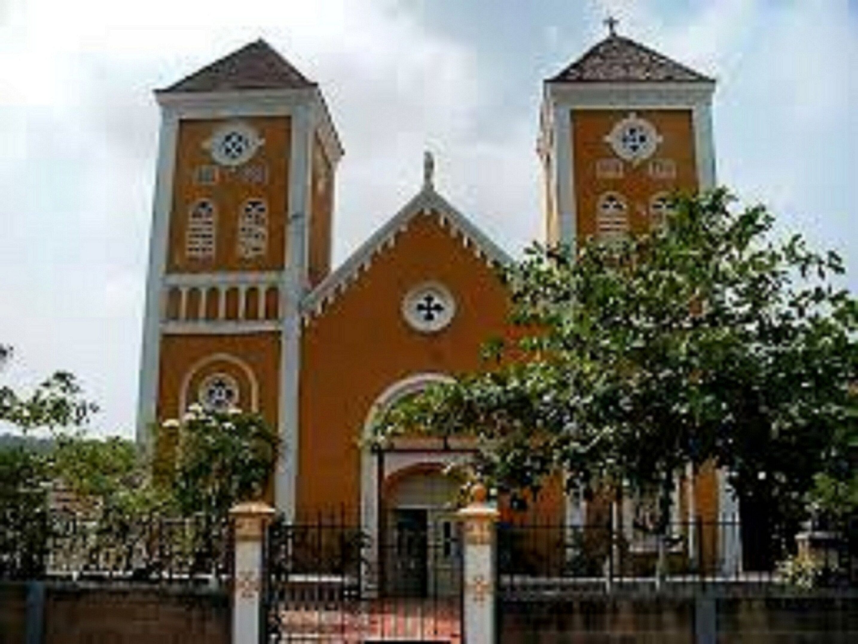 Tr-a1d Hostel Room Near Castillo San Felipe With Pool and Wifi