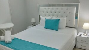 Ảnh chưa phân loại, 5 trong số 10 ảnh, nút