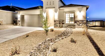 Modern Accessorized 3-Bedroom