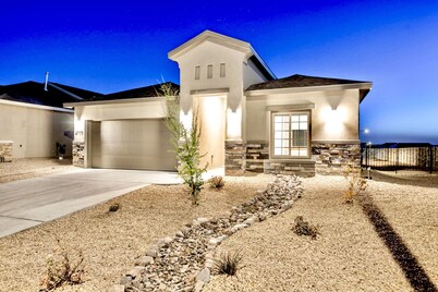 Modern Accessorized 3-Bedroom