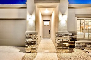 Exterior detail - Modern Accessorized 3-Bedroom (Las Cruces)