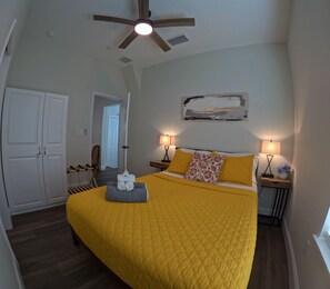 2 Schlafzimmer, Schreibtisch, Bügeleisen/Bügelbrett, kostenloses WLAN