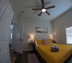 2 Schlafzimmer, Schreibtisch, Bügeleisen/Bügelbrett, kostenloses WLAN