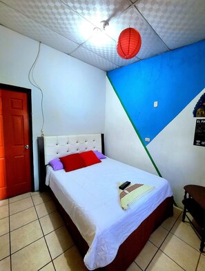 Phòng đôi Executive, 1 giường cỡ king, quang cảnh sân vườn, cao tầng | Bộ đồ giường cao cấp, trang trí khác biệt 