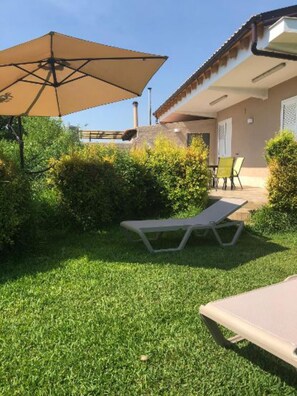 Villa, 2 Schlafzimmer, Raucher, eigener Pool | Unterkunftsgelände
