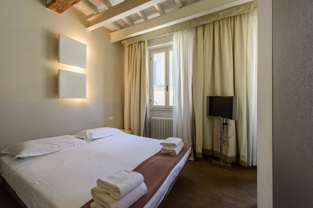 Palazzotto Pitti 5 Florence