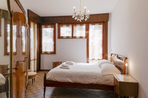 2 Schlafzimmer, Bügeleisen/Bügelbrett, WLAN, Bettwäsche