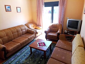 Living area - Apartment in the City Center (Durrës)