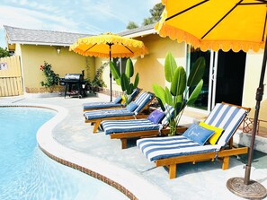 Terrace/patio - Artsy LUX VILLA-POOL 5m STRIP Gourmet Chef Kitchen (Las Vegas)