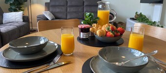 City Centre Getaway (Grey Street Getaway)