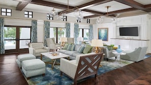 Offices - Enjoy Themed Rooms 7BR w/ Pool & Resort Access! (Kissimmee)